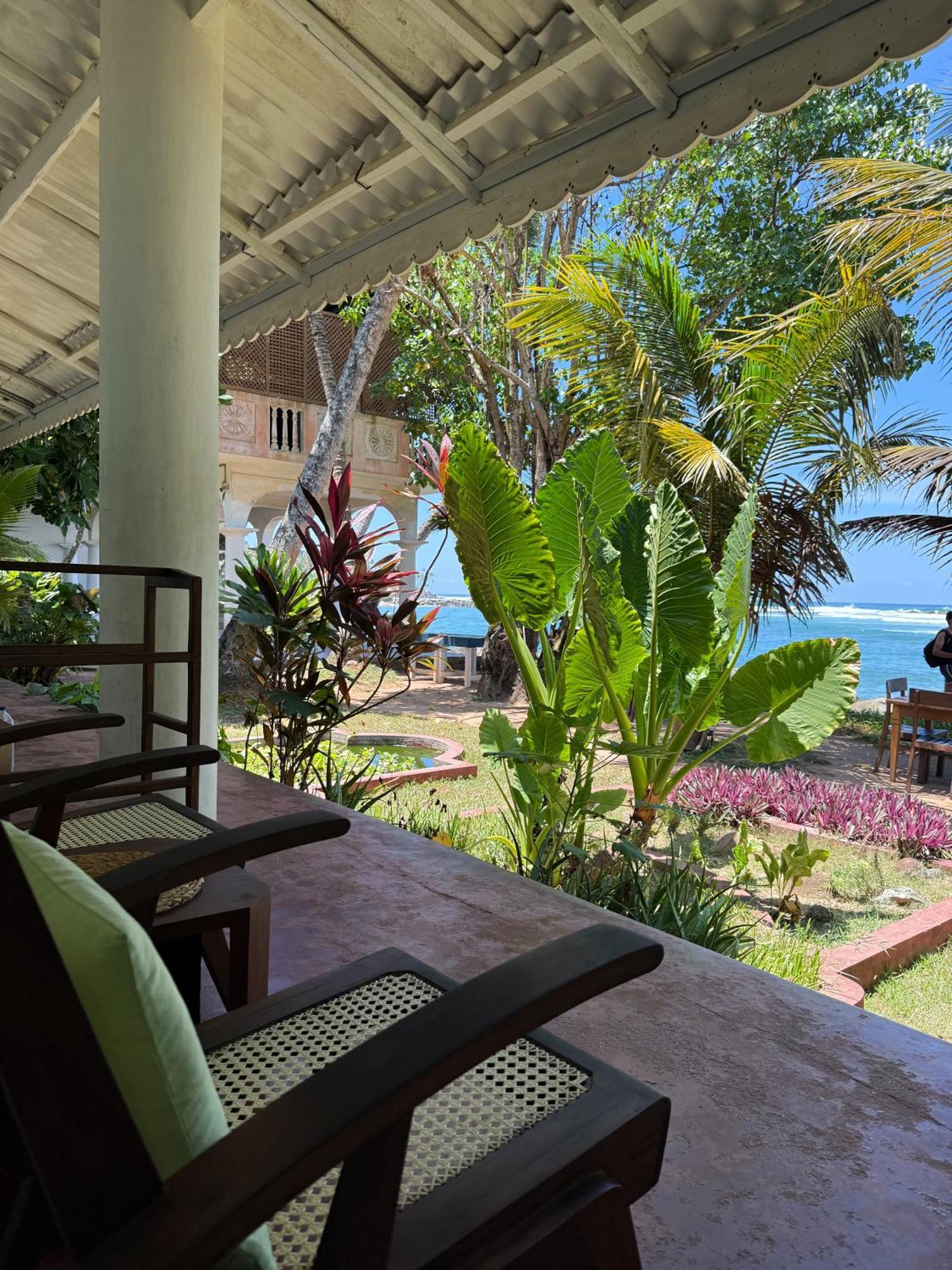 Palm Villa Mirissa Hotel&Spa Bagian luar foto