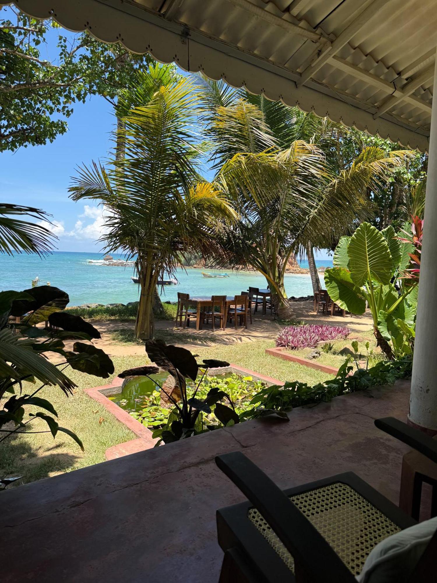 Palm Villa Mirissa Hotel&Spa Bagian luar foto